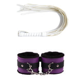 Menottes en Cuir Fourrées et Fouet Violet pour Couple