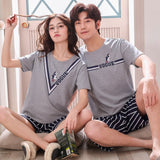 set de deux pyjamas pour couple assortis